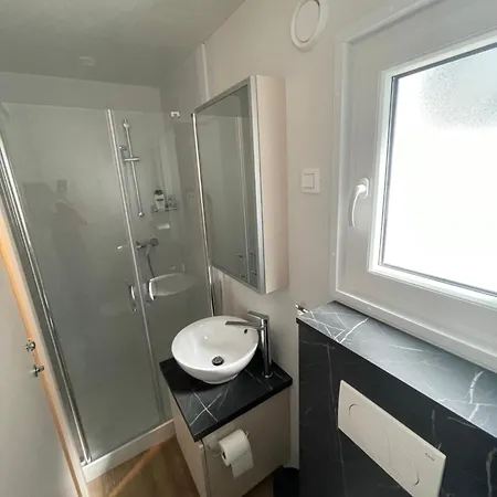 Mobile Lena - Biograd