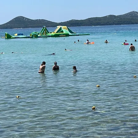 Mobile Lena - Biograd 아파트
